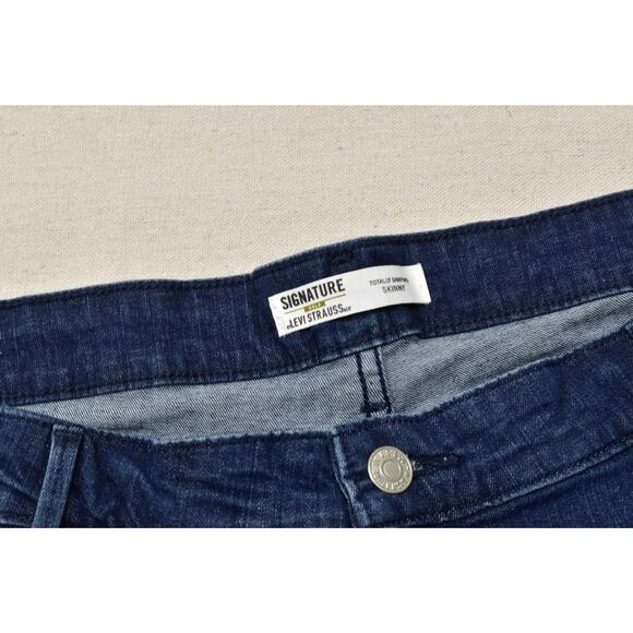 Signature by Levi Strauss & Co. Women's Blue Shaping Skinny Jeans Plus Size 24 - Picture 5 of 8
